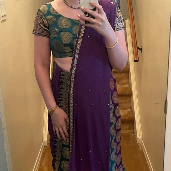 Lehenga 3 piece outfit for Indian wedding - Picture 2 of 4